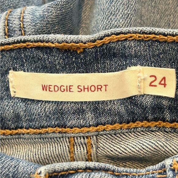 Levi's Wedgie Light Wash High Rise Button Fly Denim Cuffed Shorts Size 24 - Picture 4 of 9